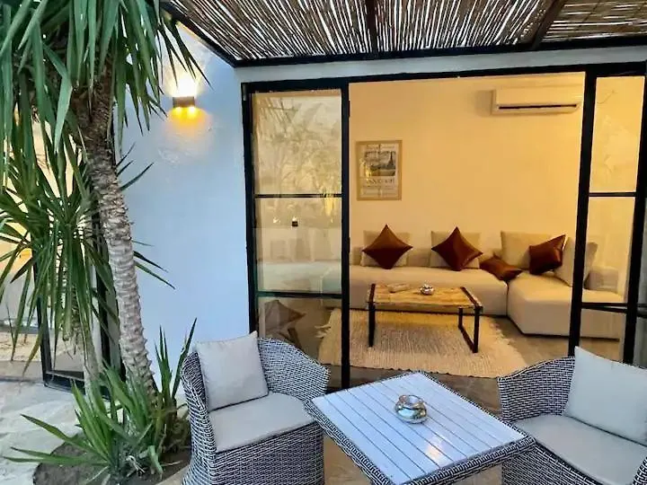 Magnifique Villa Avec Piscine Chauffee Marakeş